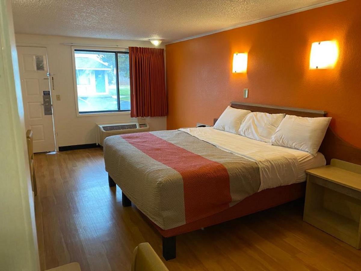 Fairbridge Inn Express Лондон Екстер'єр фото
