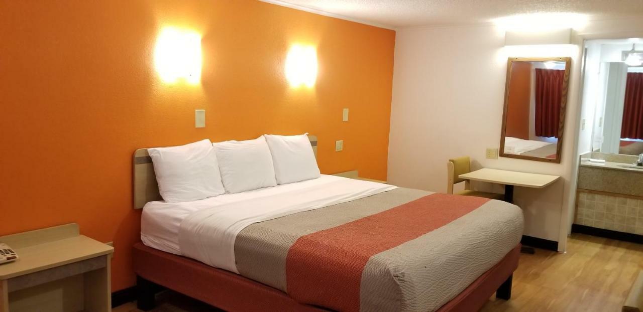 Fairbridge Inn Express Лондон Екстер'єр фото