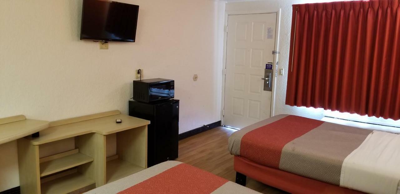Fairbridge Inn Express Лондон Екстер'єр фото
